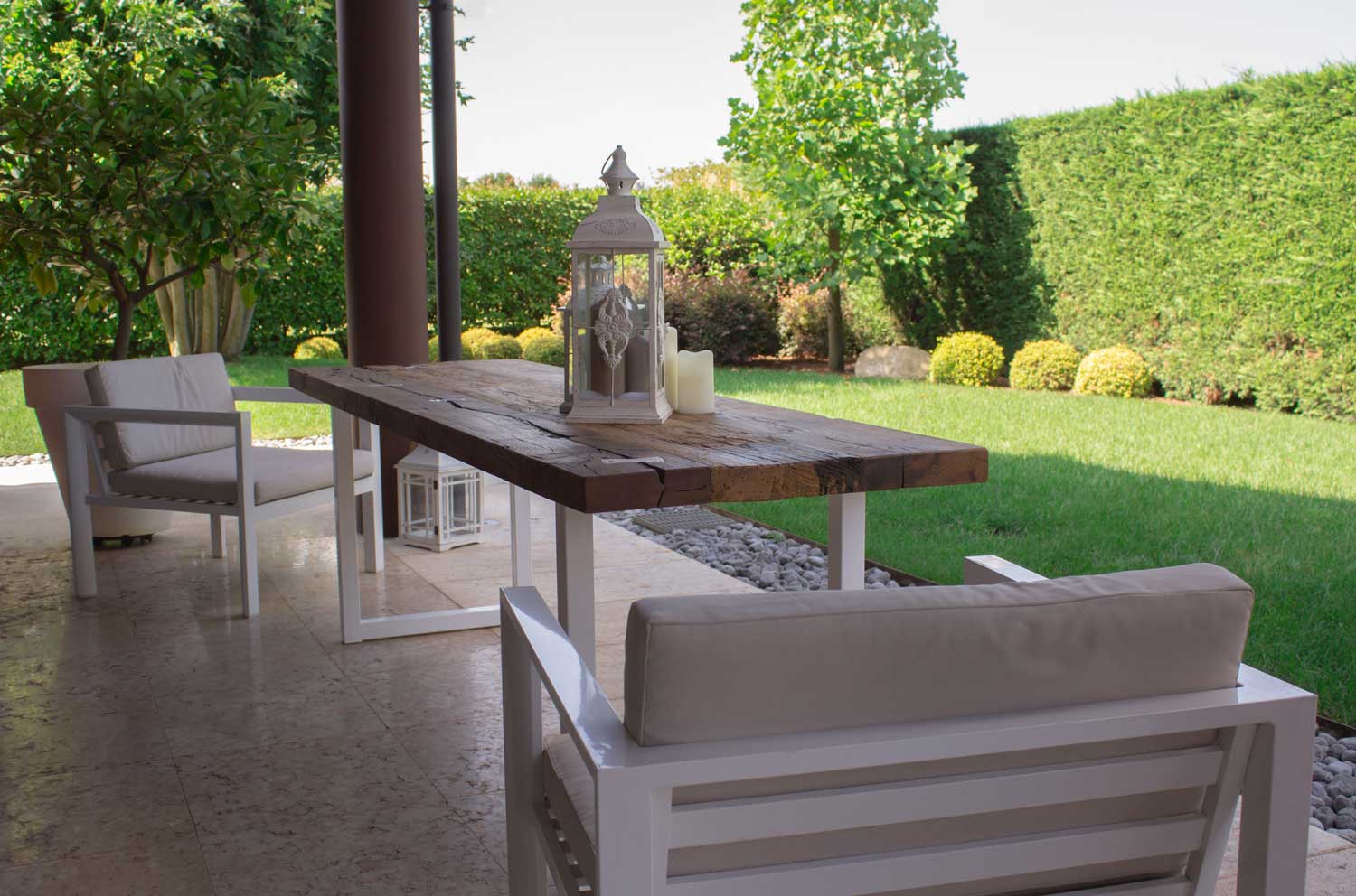 Tavoli in legno antico